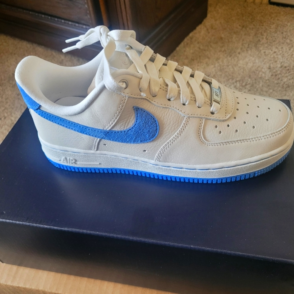 WMNS AF1 LXX